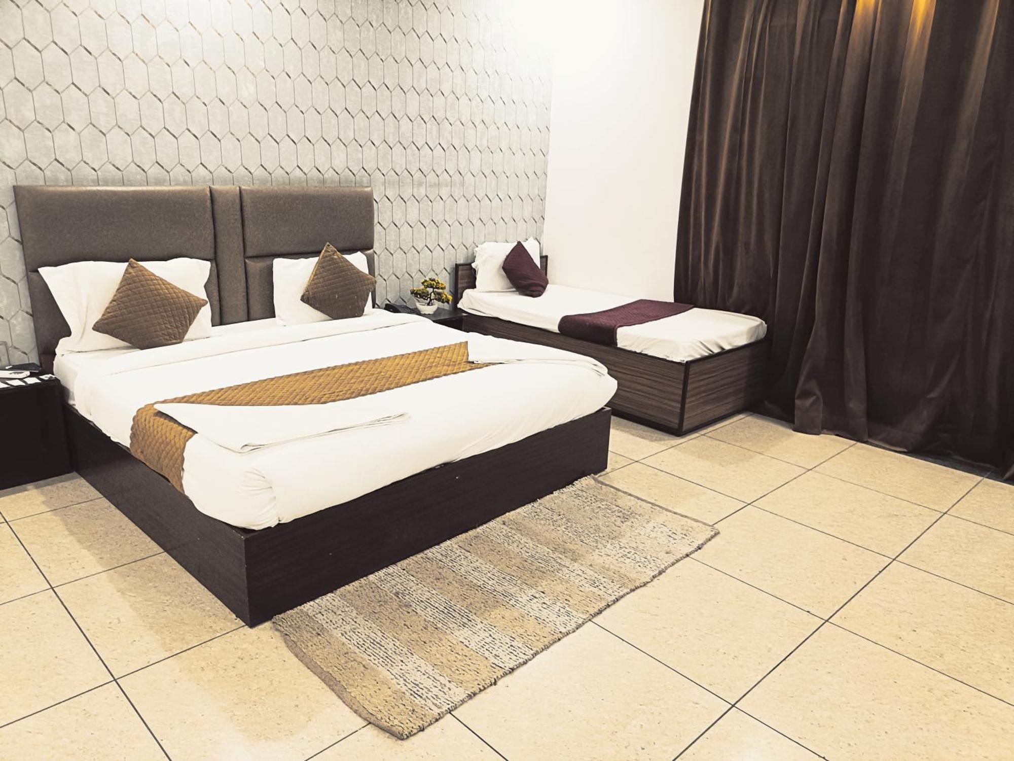 ניו דלהי Hotel Grand City Maxx A Family Hotel Near Igi Delhi Airport מראה חיצוני תמונה